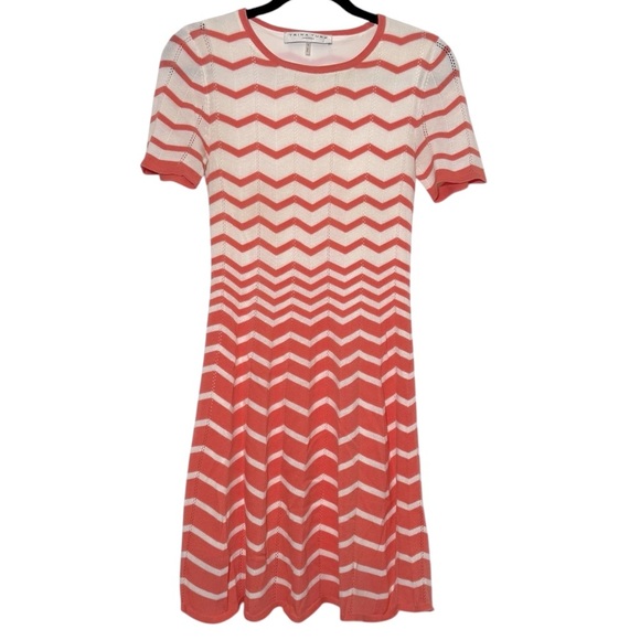Trina Turk Dresses & Skirts - Trina Turk Dress Sweater Knit Chevron Coral Cream